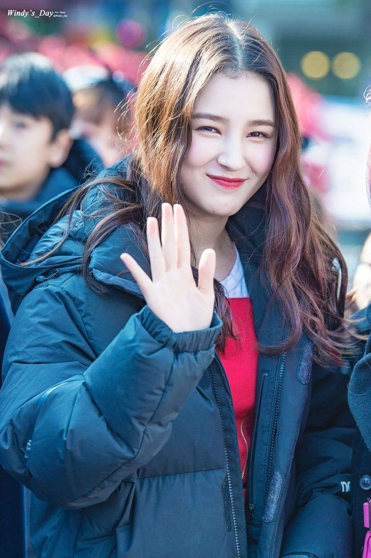 740x1110 best Momoland image. Jewelery, K pop, Phone