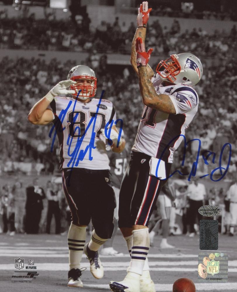 820x1000 Rob Gronkowski & Aaron Hernandez Signed Patriots 8x10 Photo, Phone