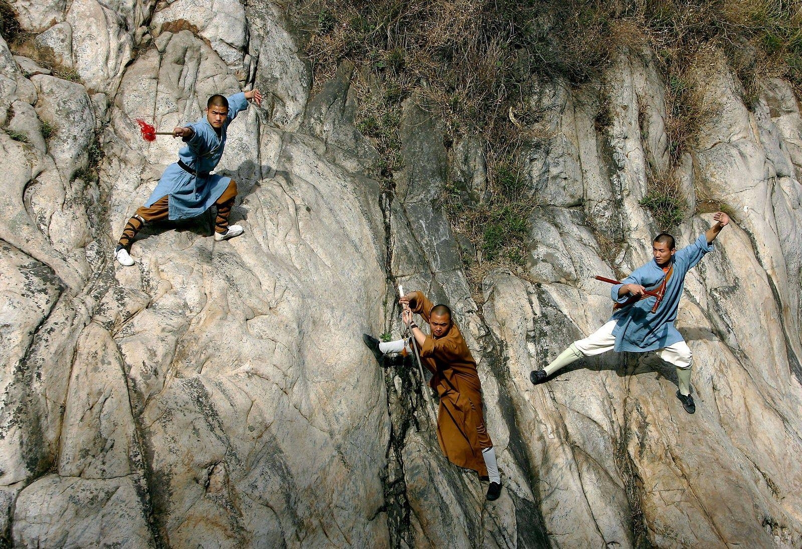 1600x1100 Domo Wallpaper: Shaolin Kung Fu Monks wallpaper, Desktop