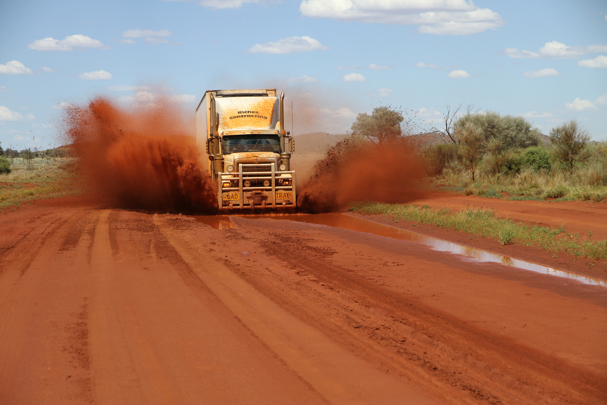 2100x1400 Outback Truckers HD Wallpaper and Background Image, Desktop