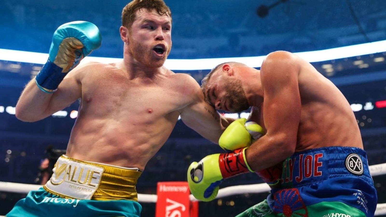 1600x900 Canelo Alvarez Shoots Down Boxing Super Fight With UFC Welterweight King, Desktop