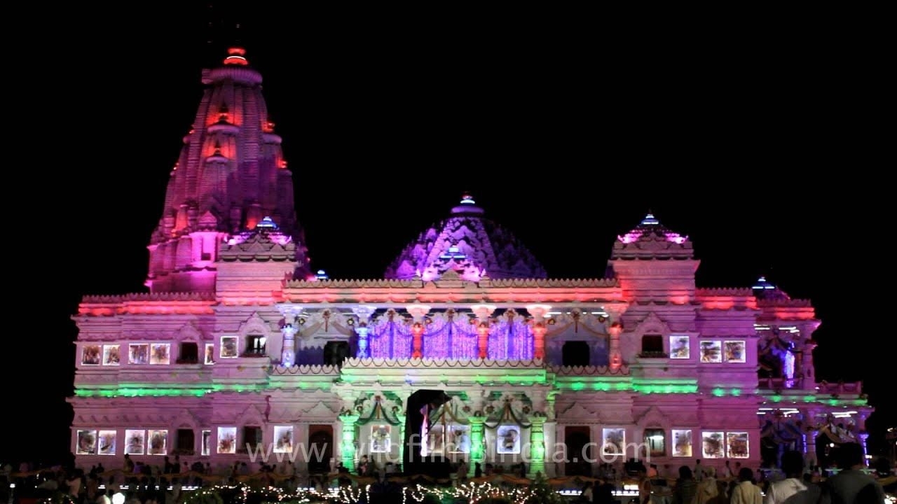 1280x720 Breathtaking exterior of Prem Mandir in Vrindavan on Krishna Janmashtami, Desktop