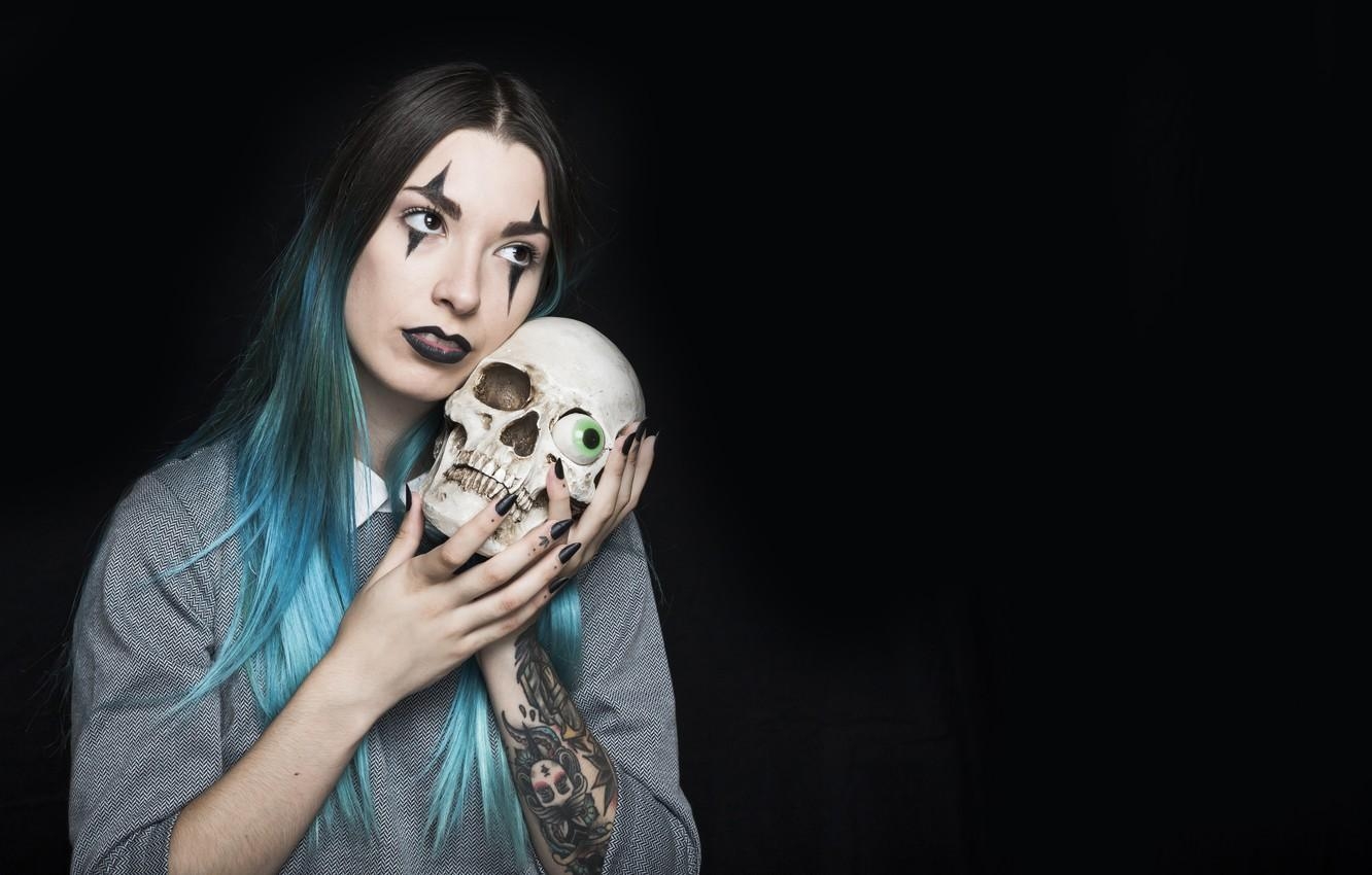 1340x850 Wallpaper girl, eyes, skull, tattoo, Halloween, tattoo, Desktop