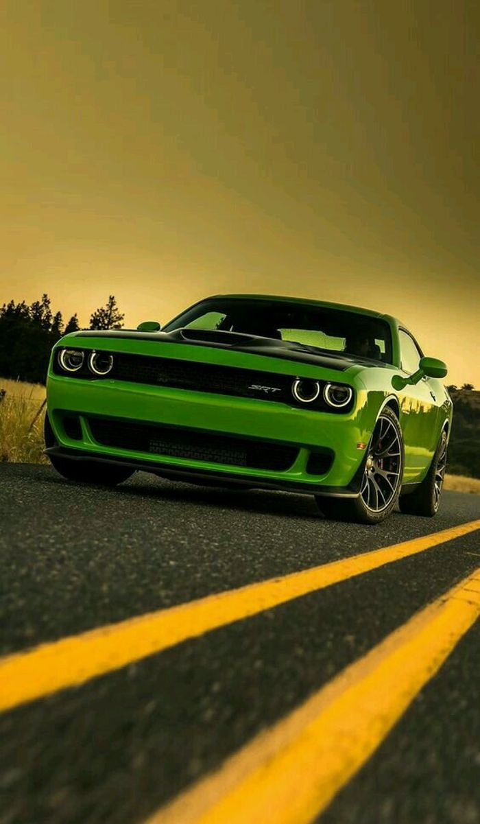 700x1210 Heres a nice wallpaper of a Challenger Hellcat. Looks awesome on my phone, Phone