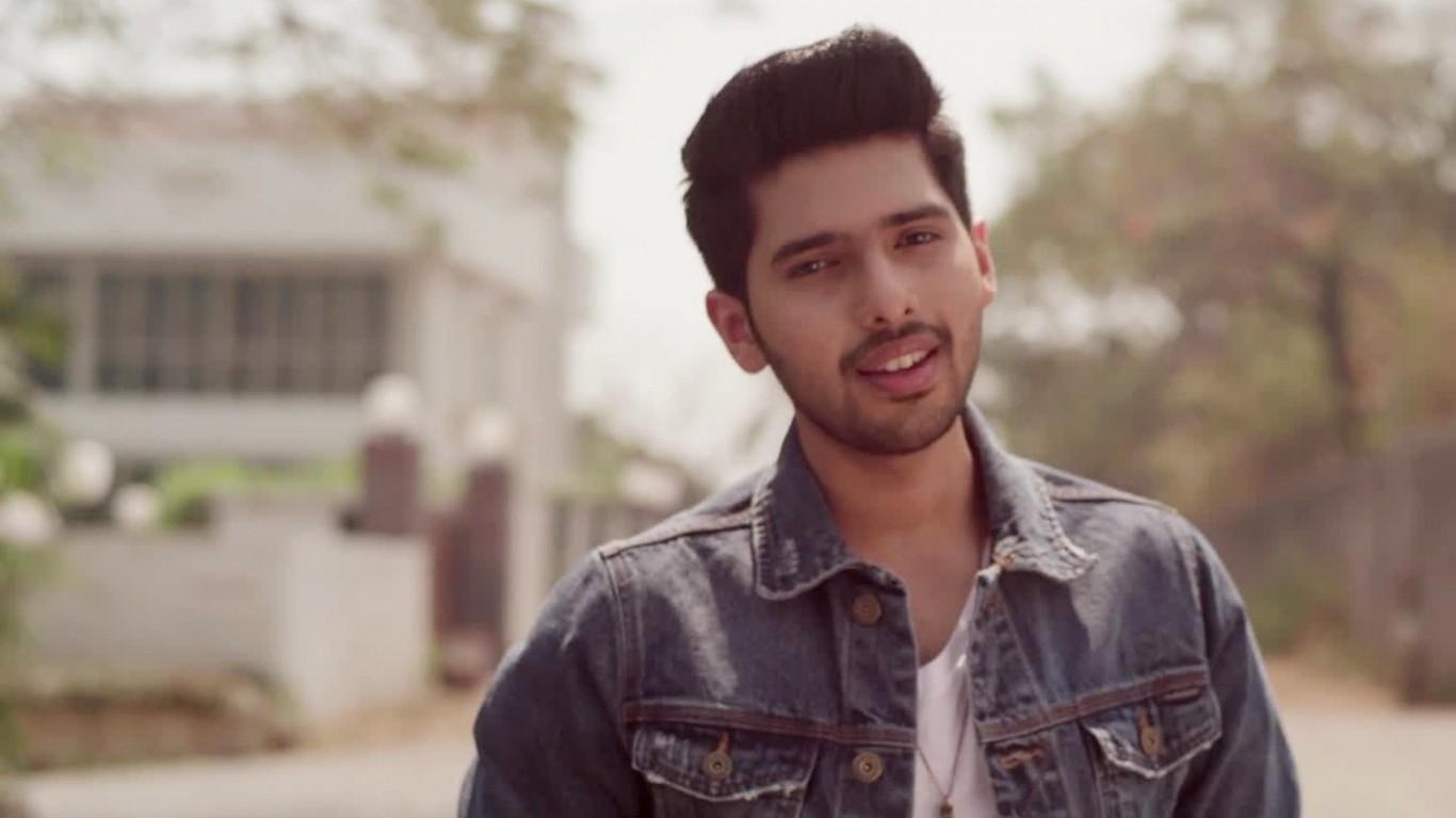 1370x770 Armaan Malik Hairstyle Wallpaper 14746, Desktop