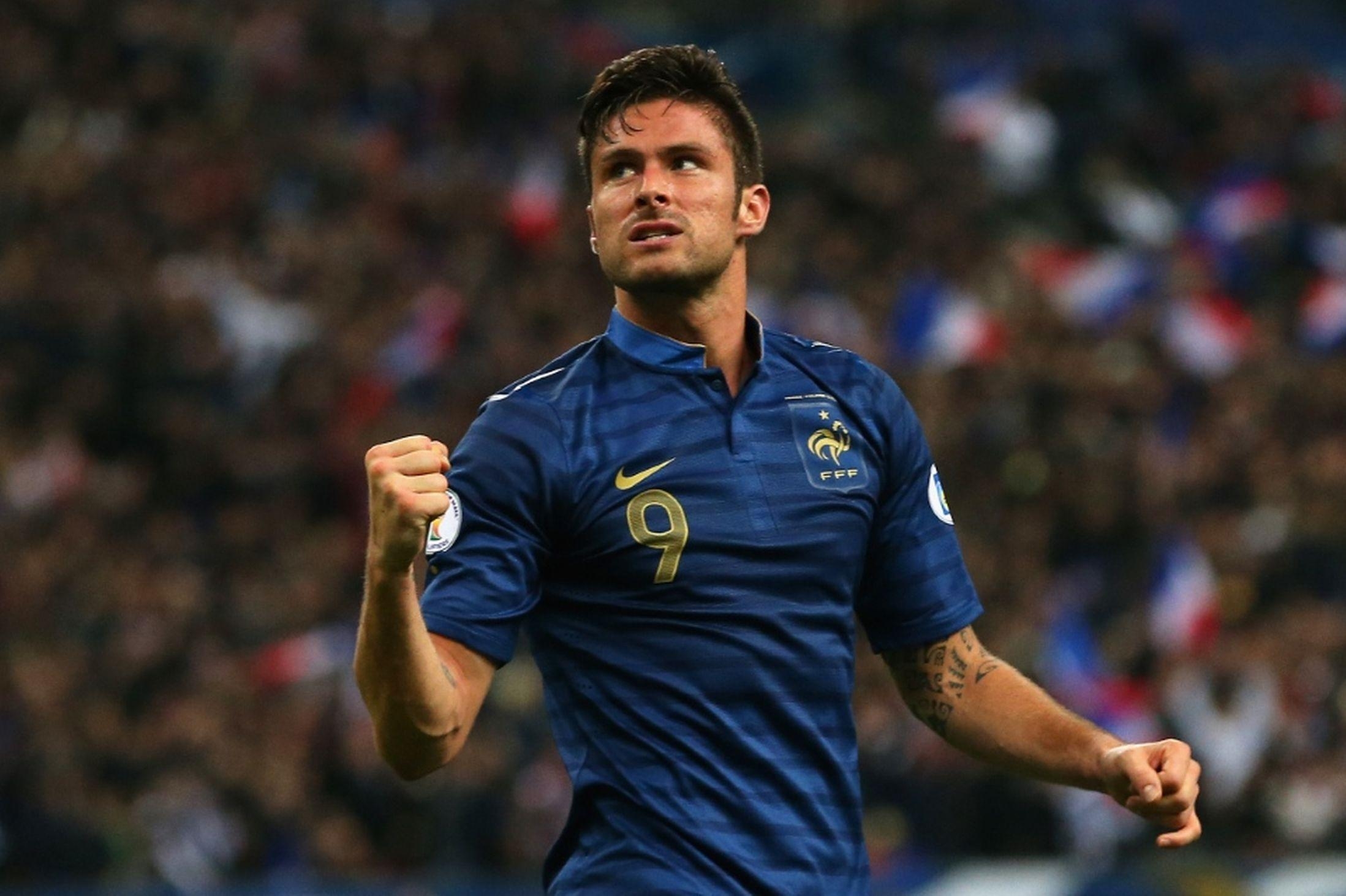 2200x1470 Olivier Giroud of Les Bleus, Desktop