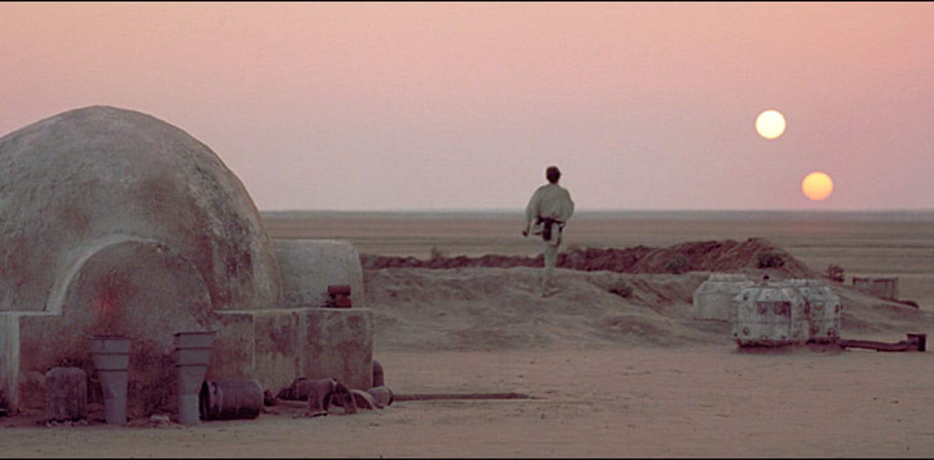 1360x670 Star Wars' planet with two suns: a step towards Luke Skywalker's Tatooine, Dual Screen