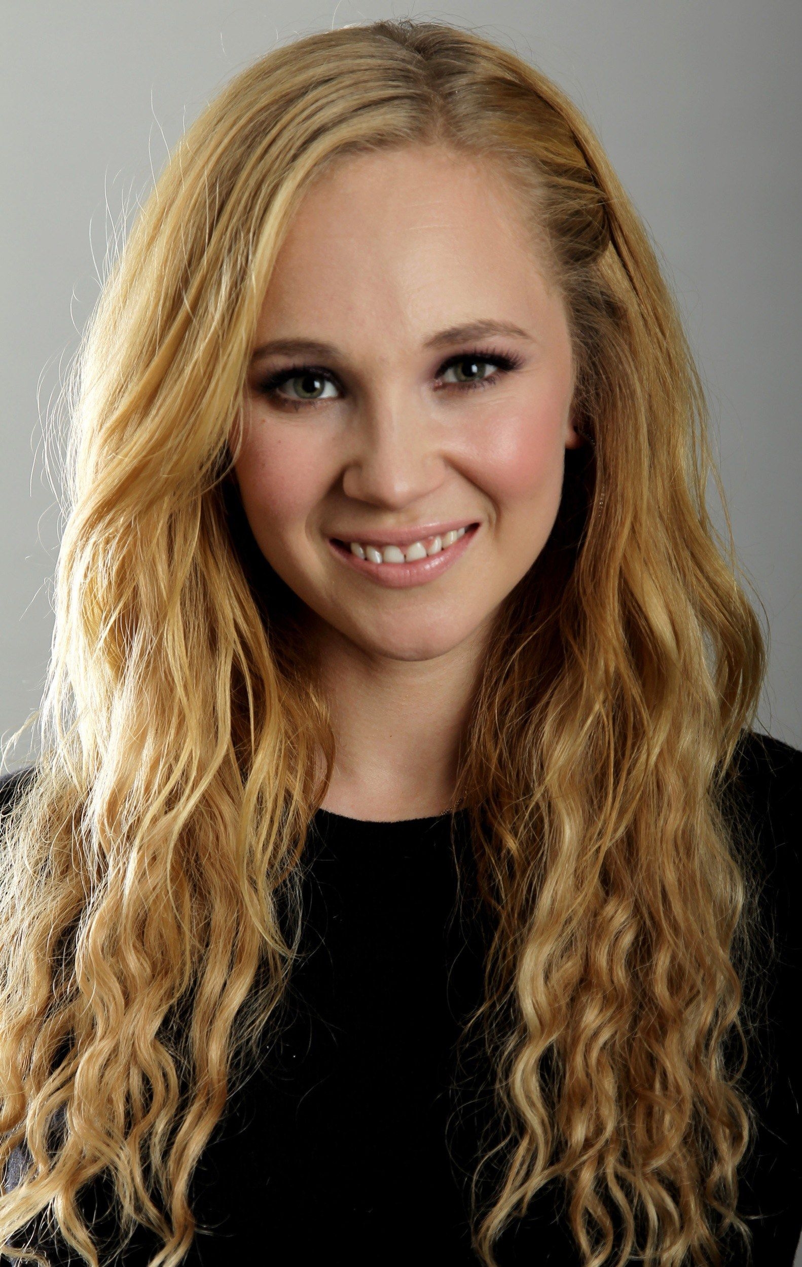 1590x2500 Most viewed Juno Temple wallpaperK Wallpaper, Phone