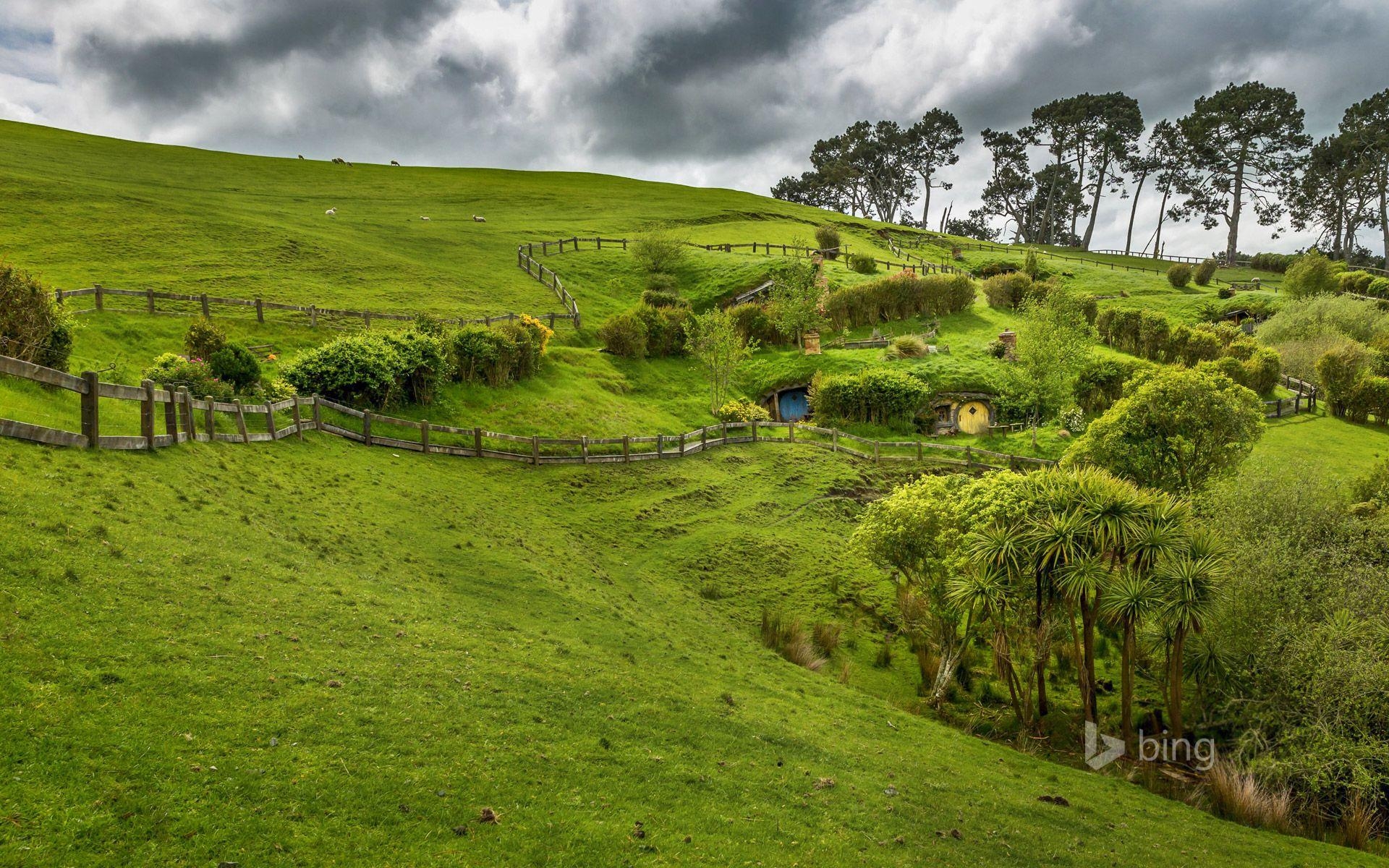 1920x1200 Hobbiton, near Matamata, North Island, New Zealand © imageBROKER, Desktop