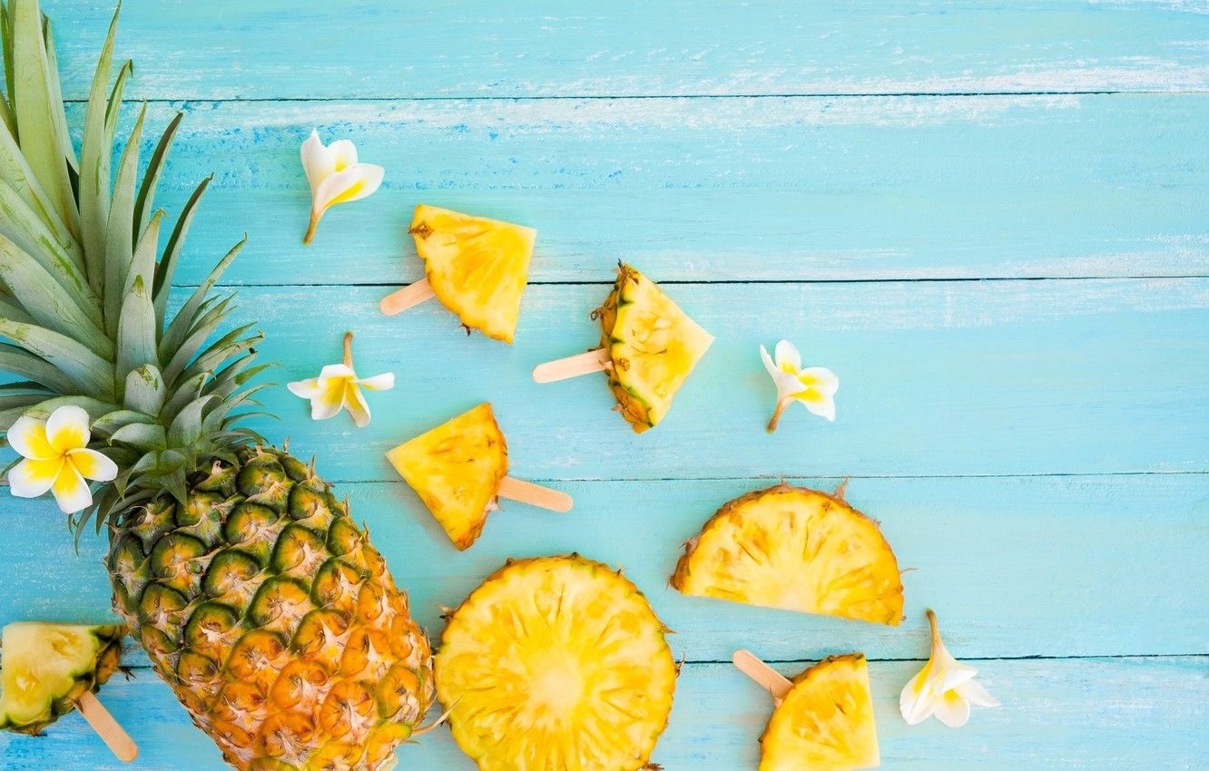 1340x850 Wallpaper fruit, summer, pineapple, wood, slices, fruit, pineapple, plumeria, plumeria, slice image for desktop, section еда, Desktop