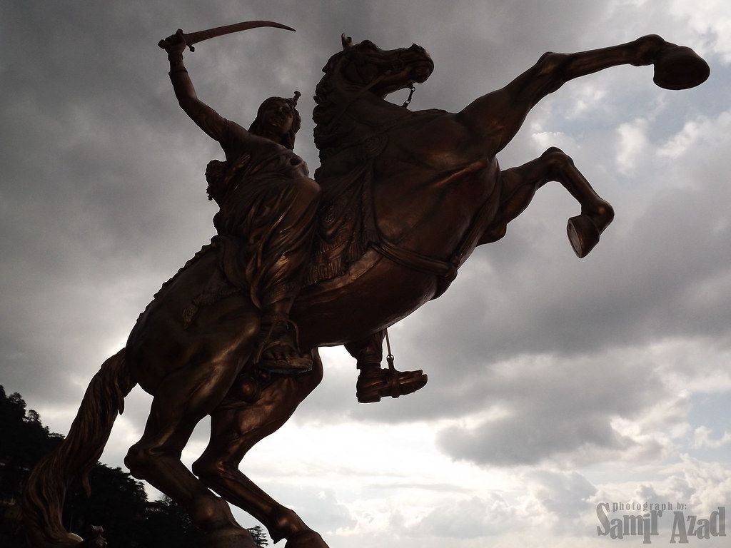 1030x770 Rani Laxmi Bai. The statue of 'Jhansi ki Rani' at Rani Jhan, Desktop