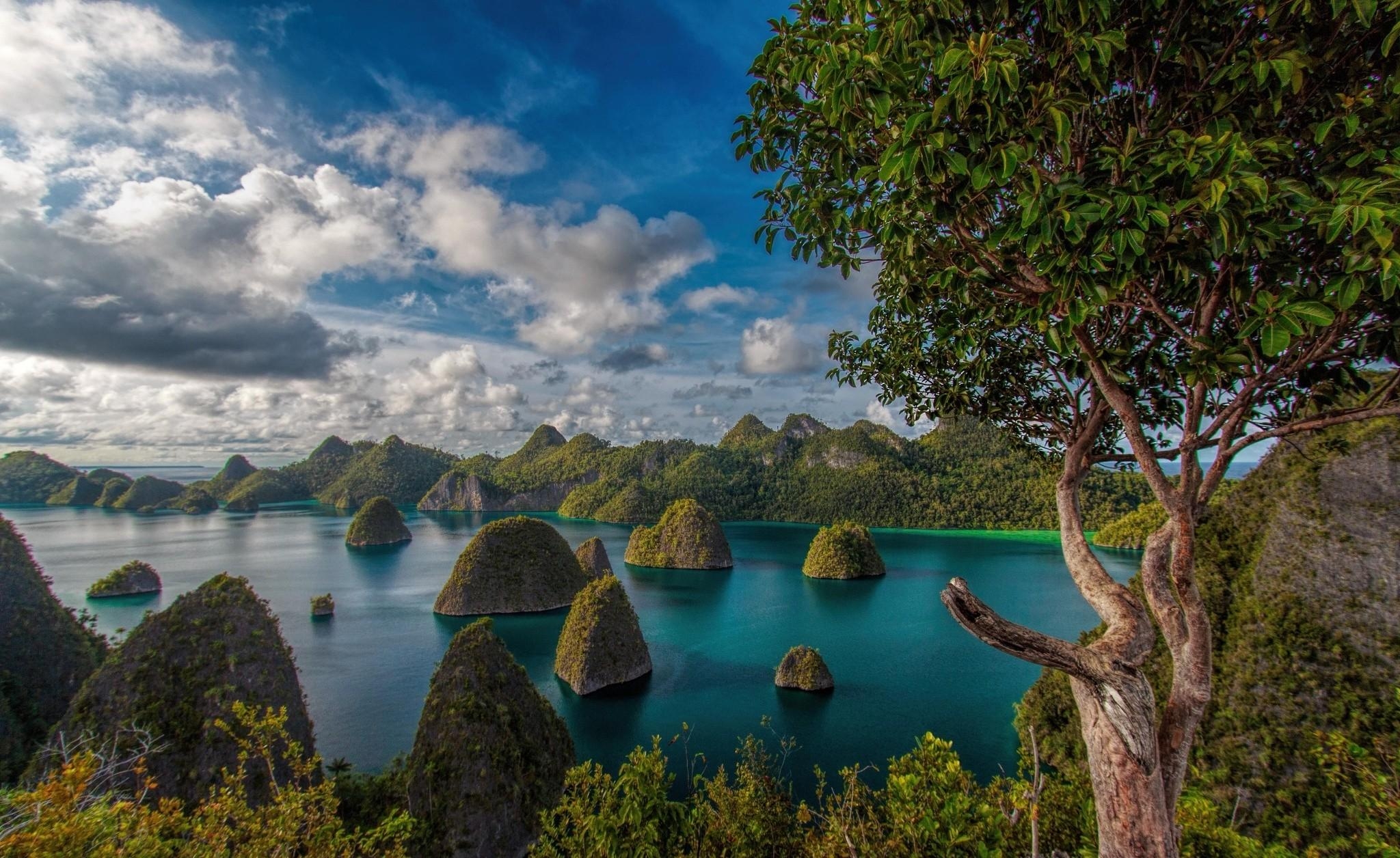 2050x1260 Raja Ampat, Indonesia HD Wallpaper. Background Imagex1256, Desktop