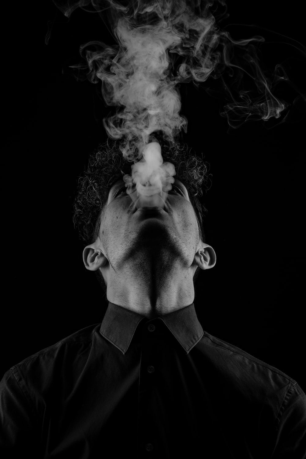 1000x1500 Smoke Men Wallpaper Free Smoke Men Background, Phone