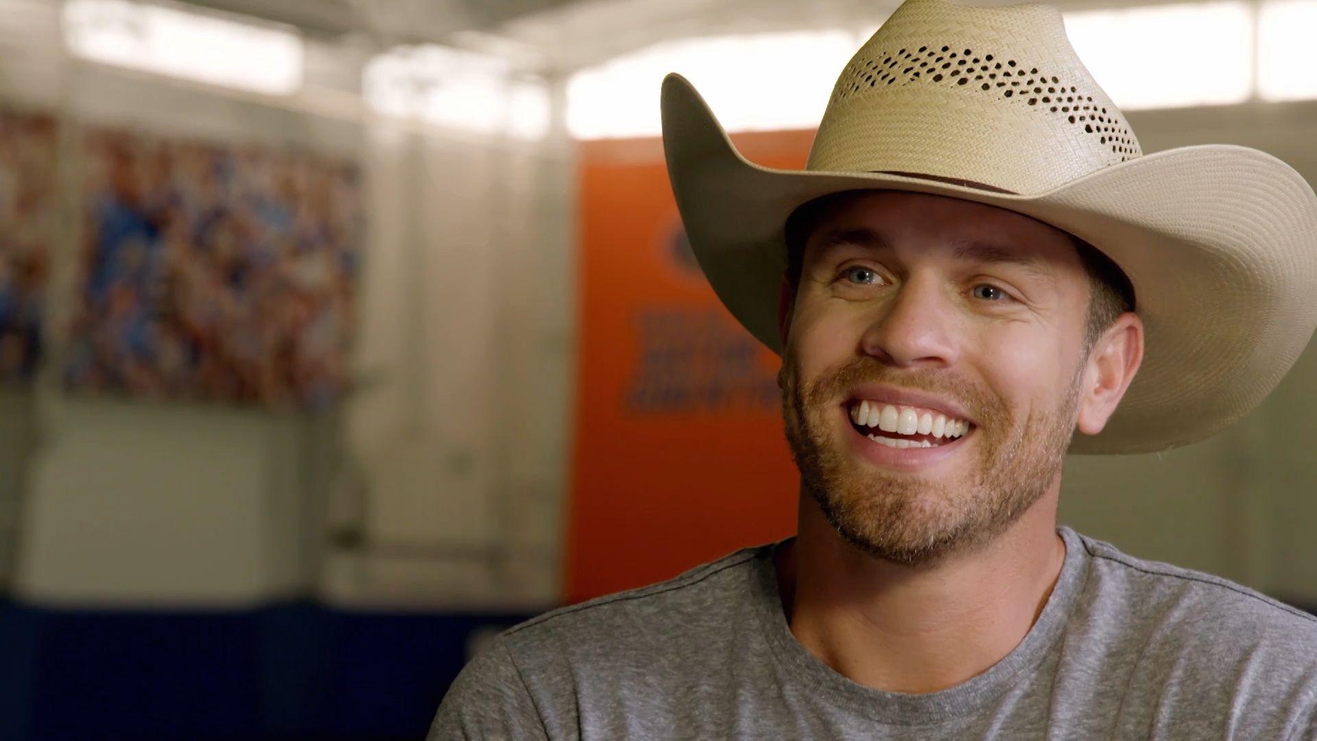 1920x1080 Exclusive. Country on Campus with Dustin Lynch. CMT Hot 20, Desktop