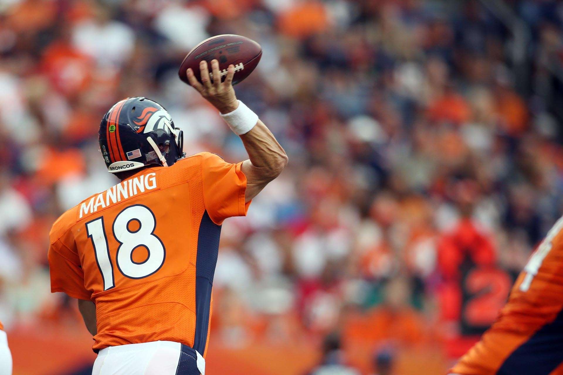 1920x1280 Peyton Manning Broncos Throwing. Download High Quality Resolution, Desktop