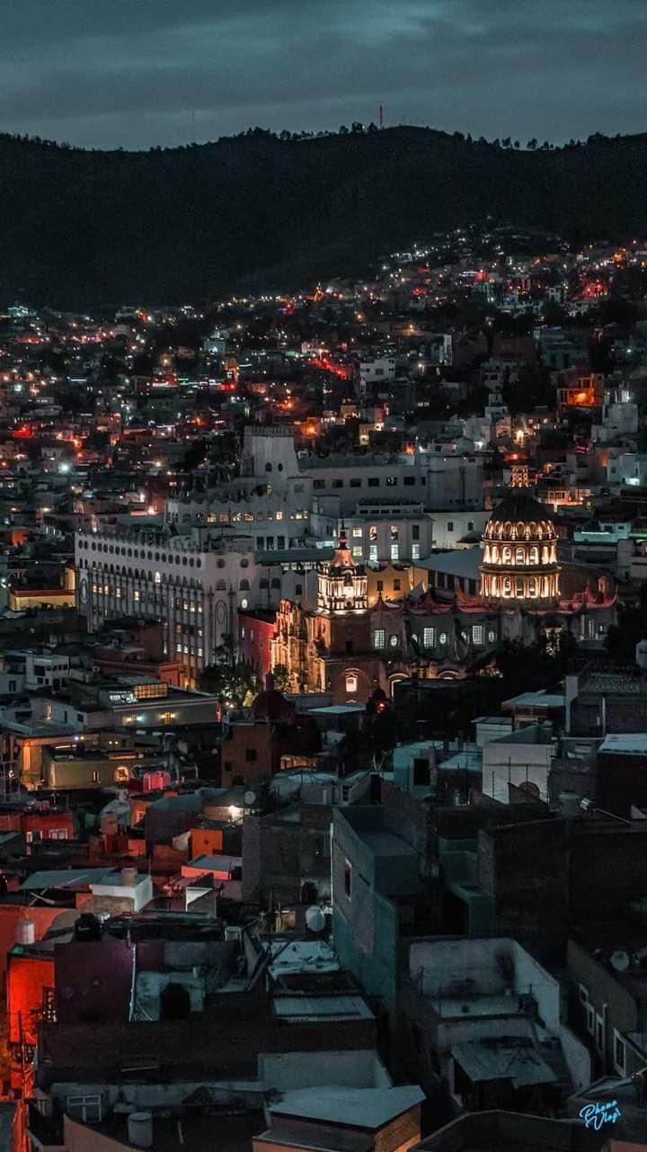 720x1290 Guanajuato Mexico. #city #cities #buildings #photography. Mexico wallpaper, Guanajuato mexico, City aesthetic, Phone