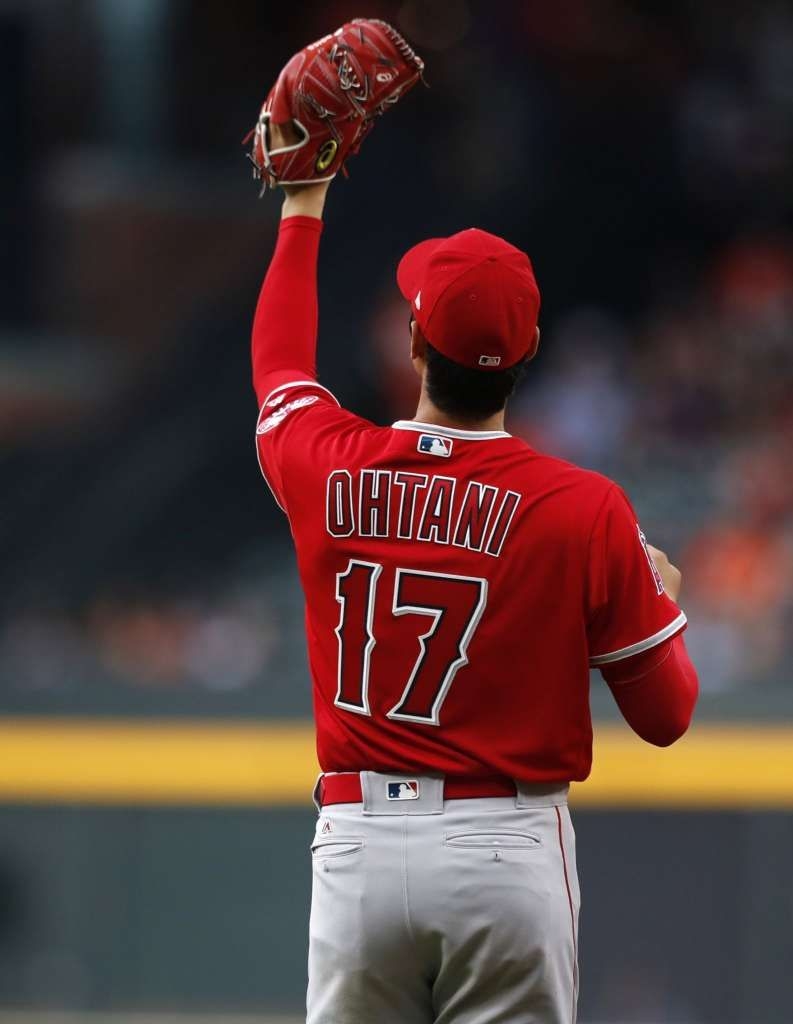 800x1030 Angels' Shohei Ohtani gives Astros a glance at his gleaming potential. Minute maid park, Nippon professional baseball, Angels baseball, Phone