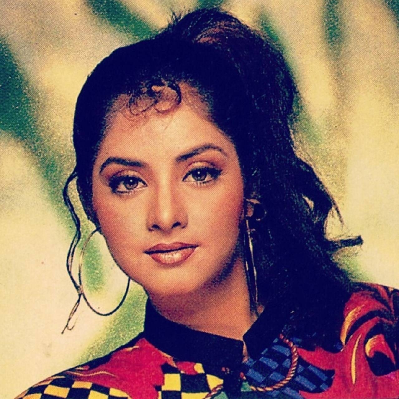 1280x1280 Divya Bharti Wallpaper, Phone