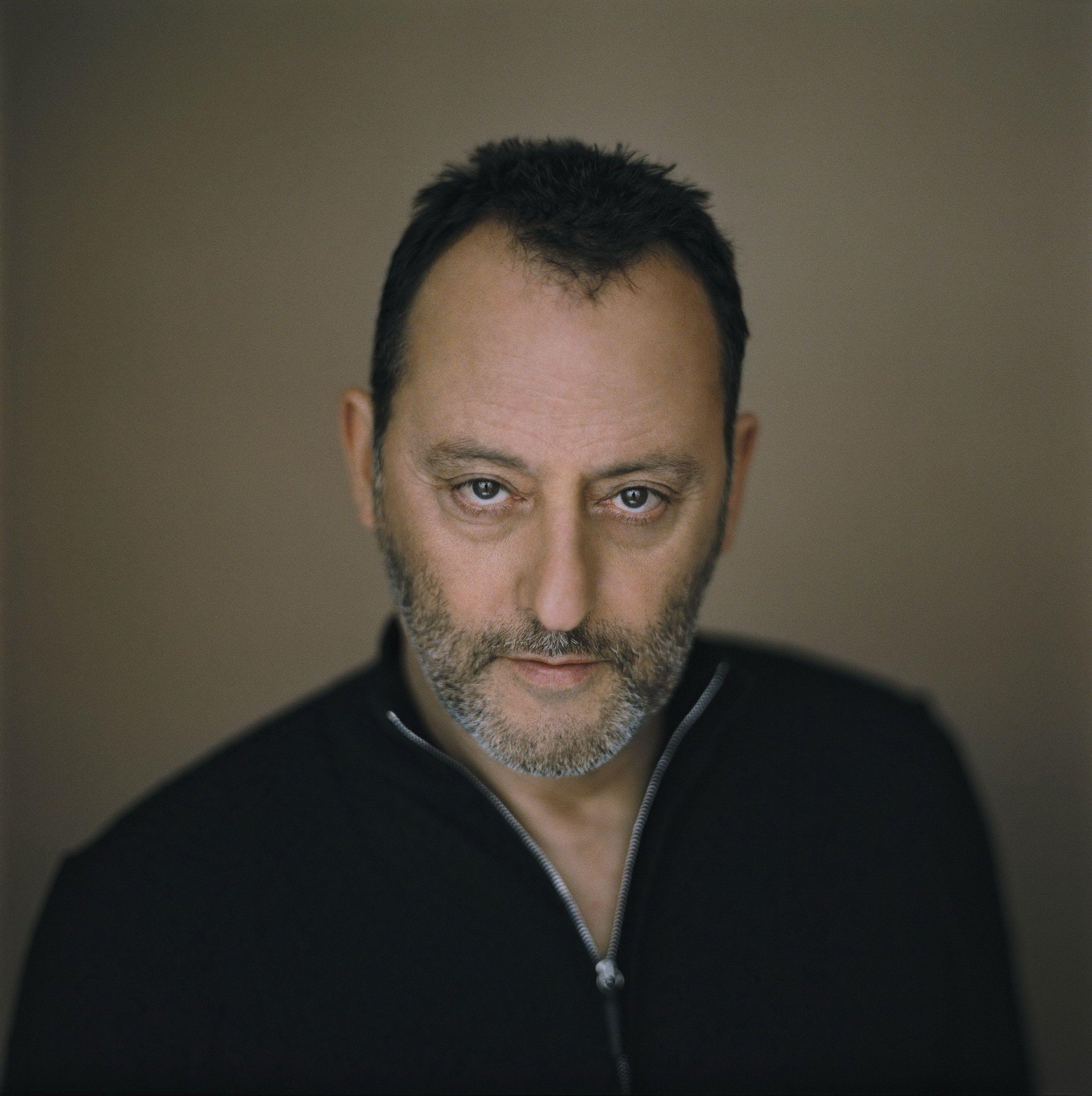 2500x2500 px Jean Reno 812.64 KB, Phone