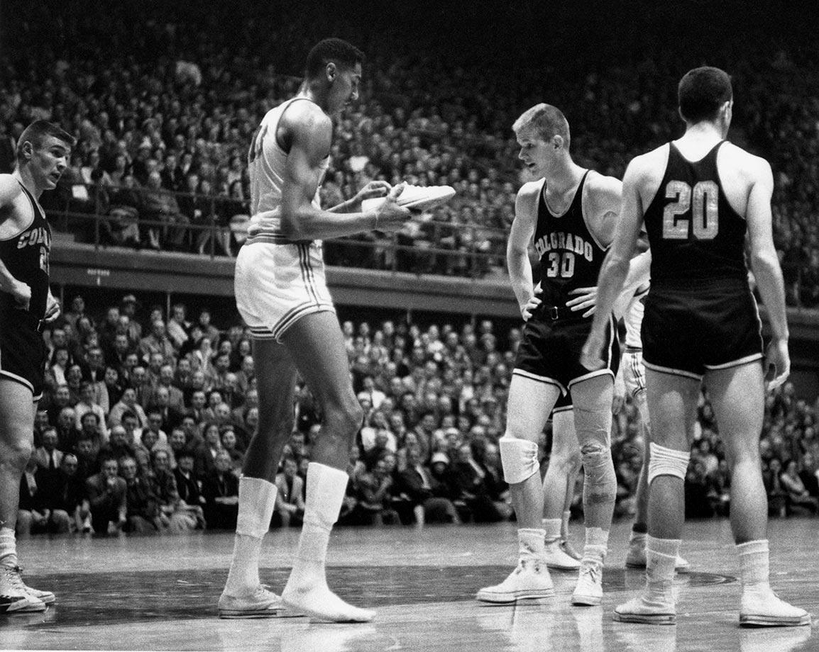 1160x920 Wilt Chamberlain Rare Photo, Desktop