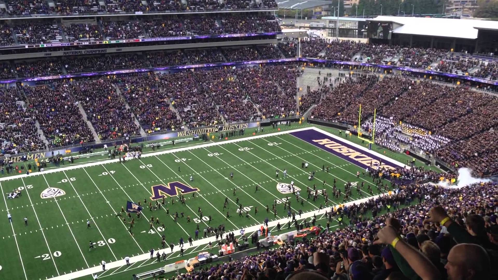 1920x1080 Oregon Ducks at University of Washington Huskies Oct 12, Desktop