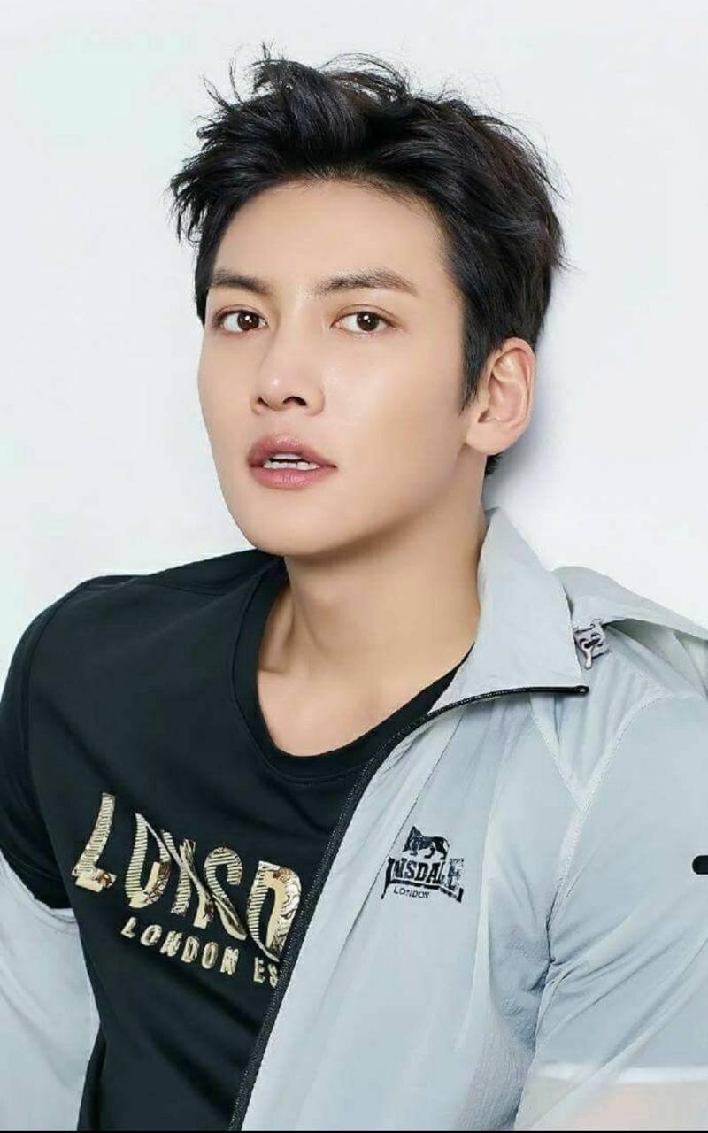 800x1280 Ji Chang Wook Wallpaper, Phone