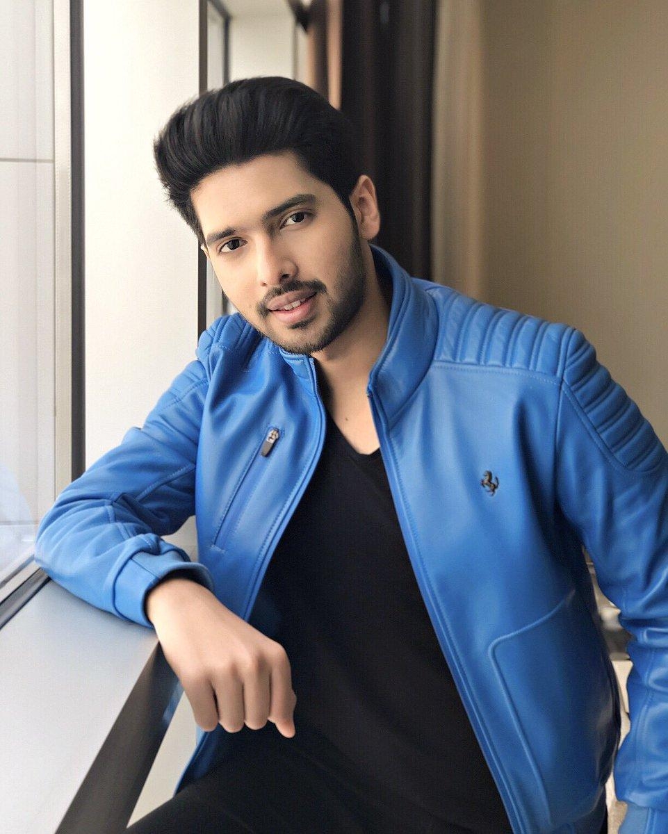 970x1200 ARMAAN MALIK+, Phone