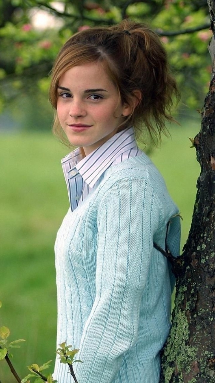 720x1280 Wallpaper / Celebrity Emma Watson,  Phone Wallpaper, Phone