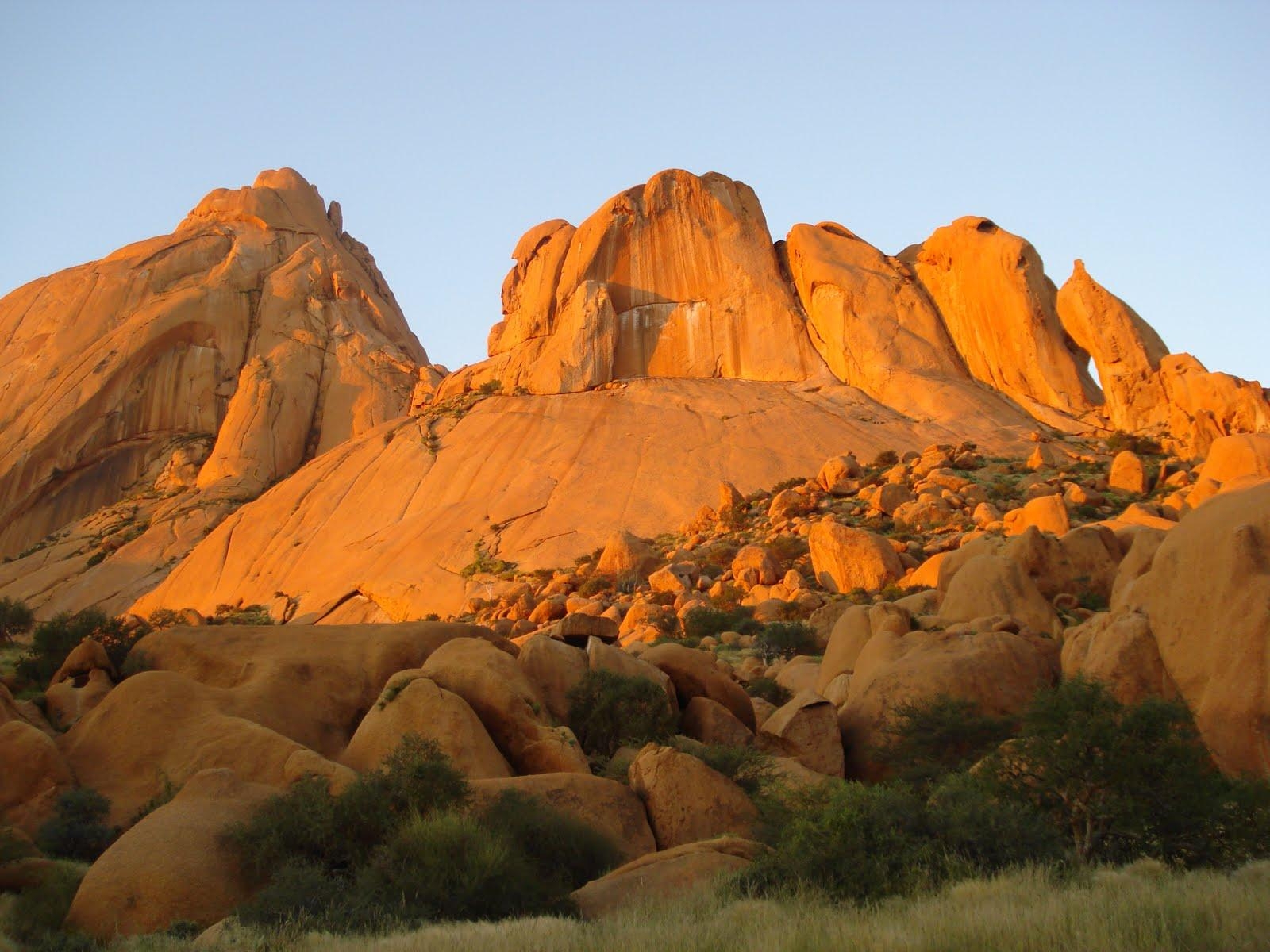 1600x1200 Amy van Graan: * Namibia 3 Spitzkoppe *, Desktop