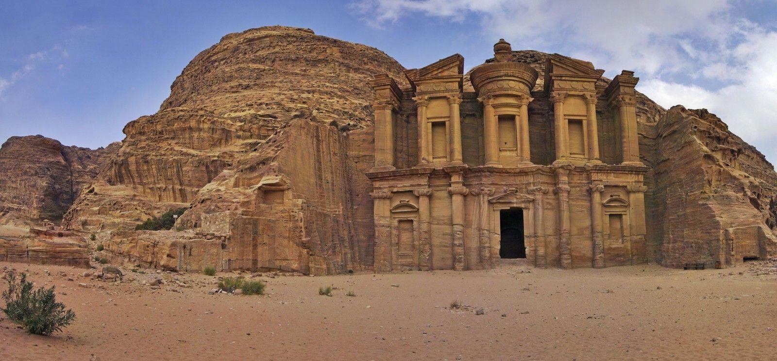 1600x750 Petra Jordan Wallpaper, Dual Screen