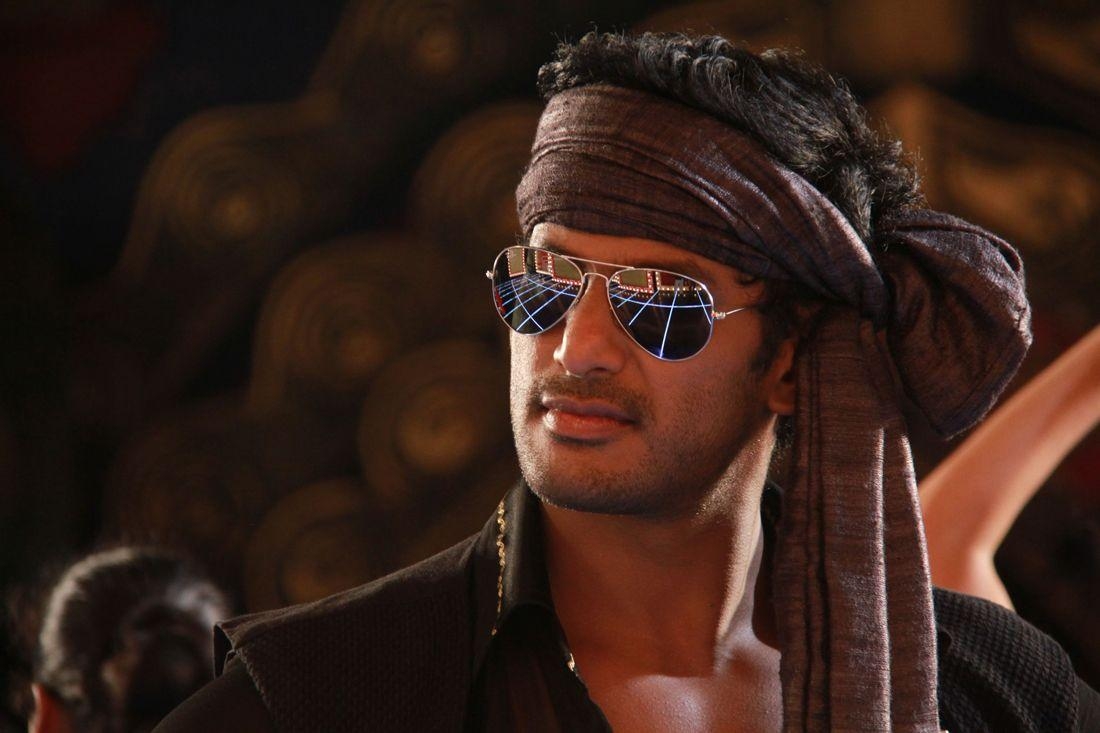 1100x740 Vishal HD Wallpaper from Movie Madha Gaja Raja. Celebrity Lobby, Desktop