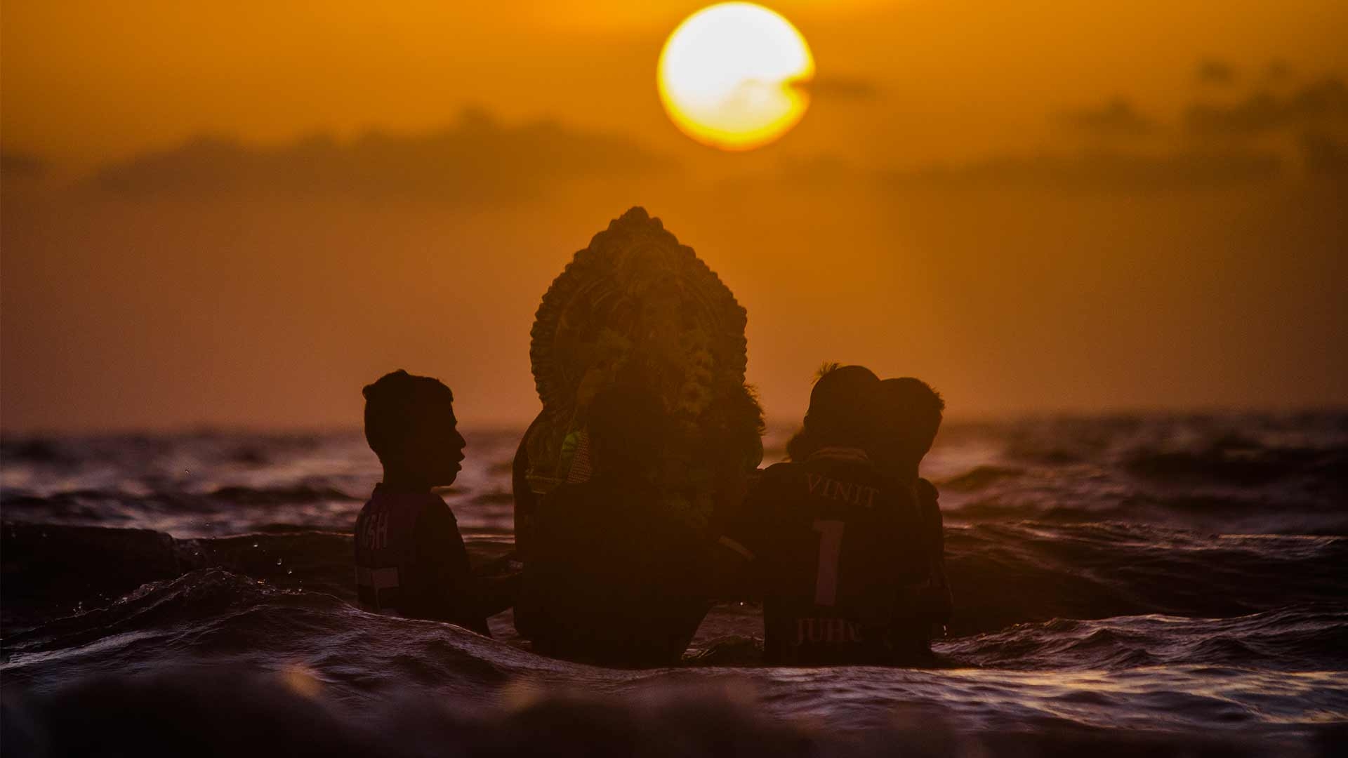 1920x1080 Ganpati visarjan 2018: Picture from this year's ganesh visarjan in Mumbai. Condé Nast Traveller India, Desktop